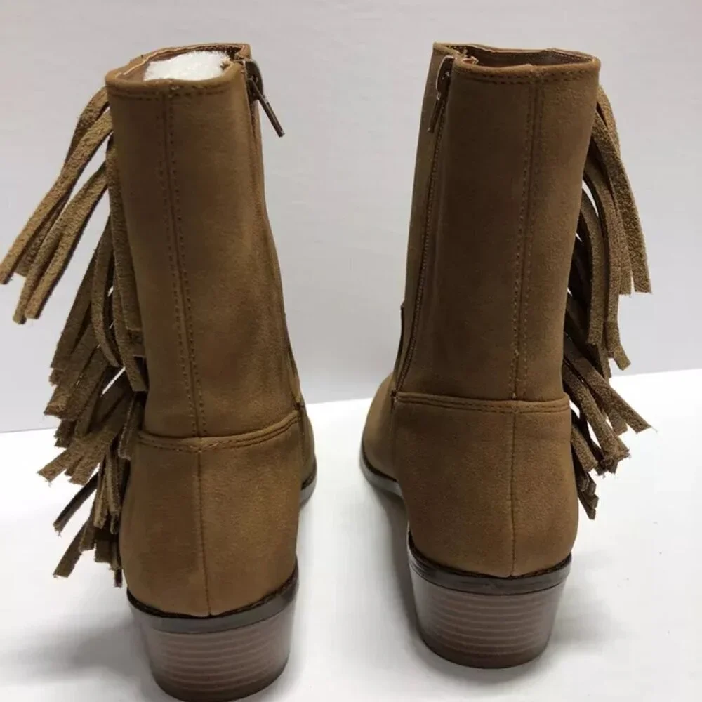 BCBG Girls’ Linda Brown Boot Size 6 M Big Kid